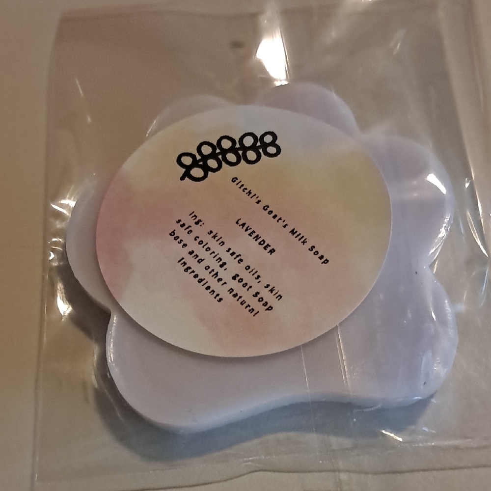 Lavender Paw-Shaped Goats Milk Soap .70 Oz NWT - Picture 2 of 3